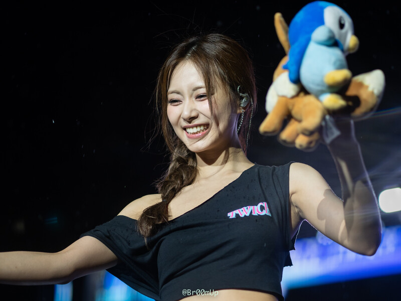 230709 TWICE Tzuyu - ‘READY TO BE’ World Tour in Atlanta documents 1