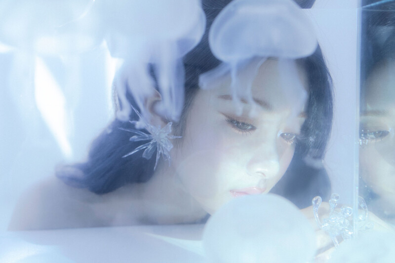 HUH YUNJIN 'JellyFish' - Concept Photos documents 1