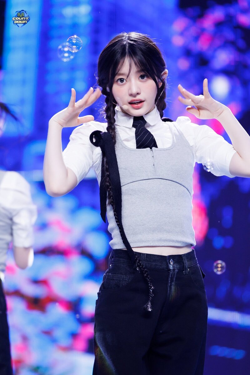 240328 ILLIT Minju - 'Magnetic' and 'My World' at M Countdown documents 10