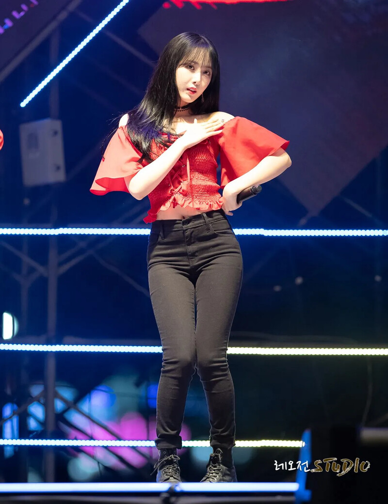 SinB833.jpg