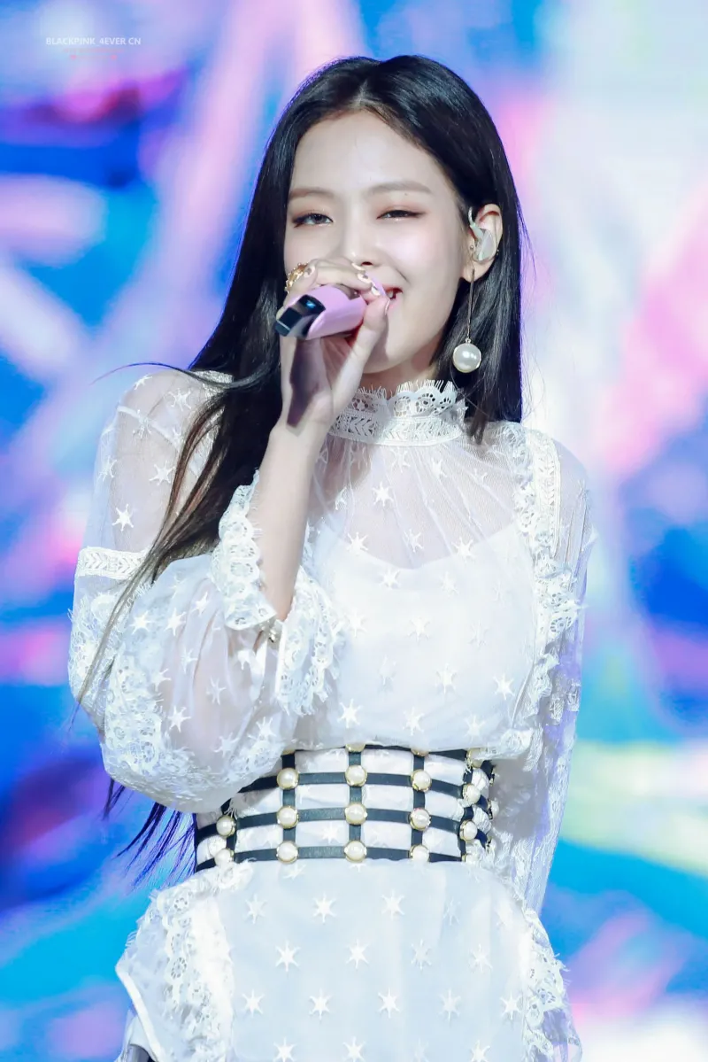 Jennie90.jpg