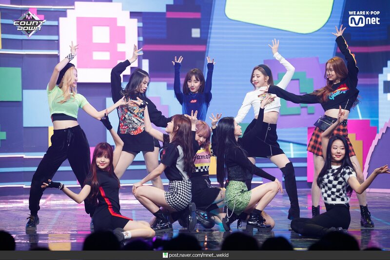190124 Cherry Bullet - 'Q&A' + 'VIOLET' at M COUNTDOWN documents 5
