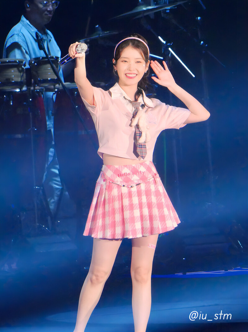 240707 IU - ‘H.E.R.’ World Tour in Osaka Day 2 documents 1