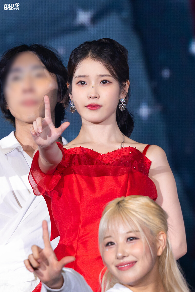 240707 IU - ‘H.E.R.’ World Tour in Osaka Day 2 documents 3