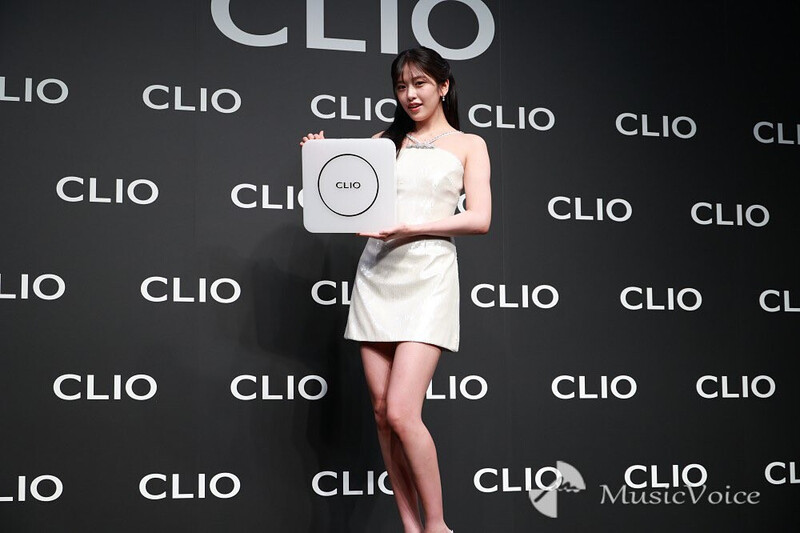 241010 IVE's Yujin at CLIO Product Launch Event in Japan documents 1