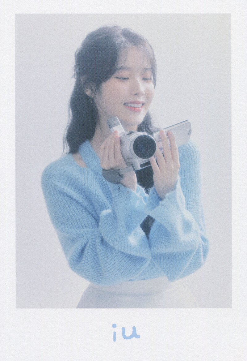 IU - 5th Official ‘UAENA’ Fanclub Kit [SCANS] documents 5