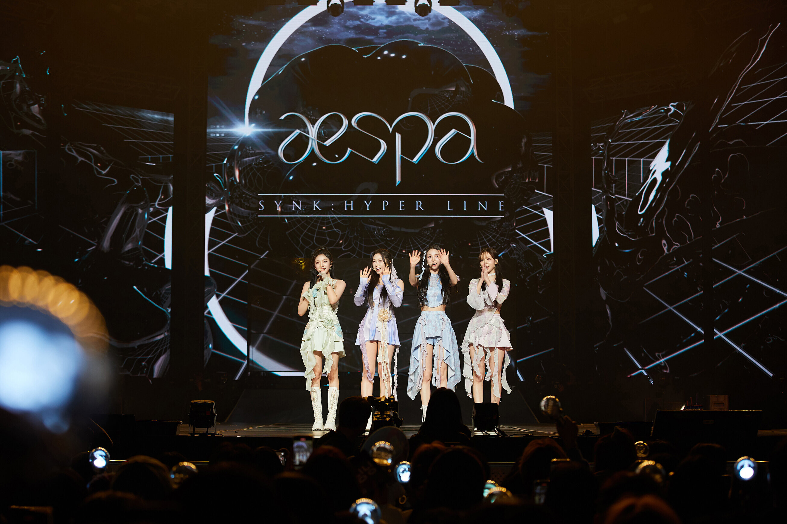 230225 aespa - 1st concert 'SYNK : HYPER LINE' | Kpopping