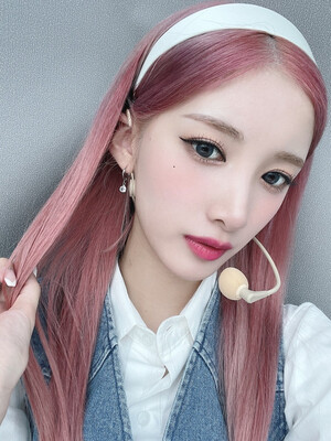 220806 PURPLE KISS Twitter Update - Yuki