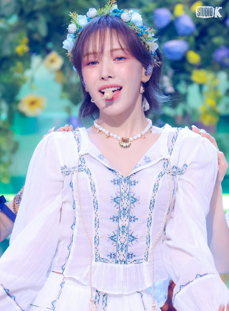 240628 Red Velvet Wendy - 'Cosmic' at Music Bank documents 8