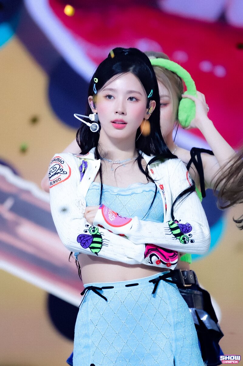 230524 (G)I-DLE Miyeon - ‘Queencard’ at Show Champion documents 5