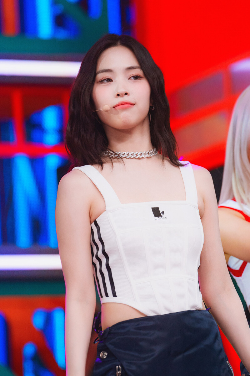 230806 ITZY Ryujin - ‘CAKE’ at Inkigayo documents 3