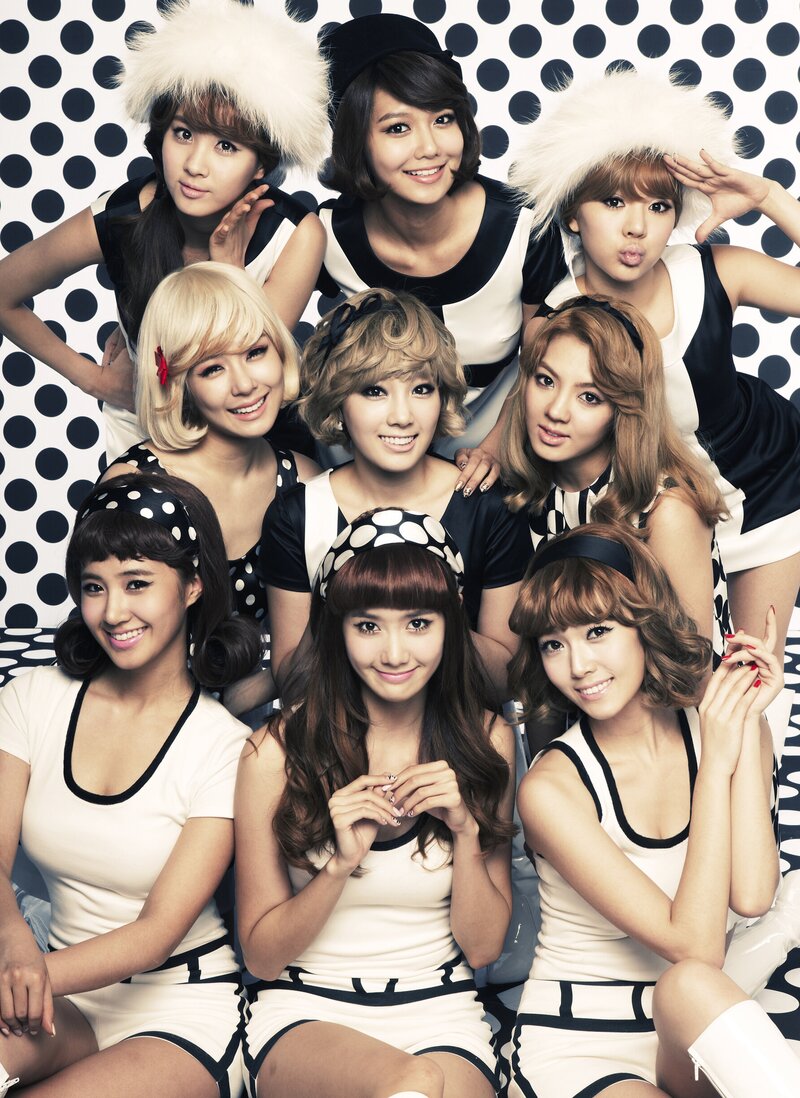 Girls' Generation 'Hoot' concept photos documents 1