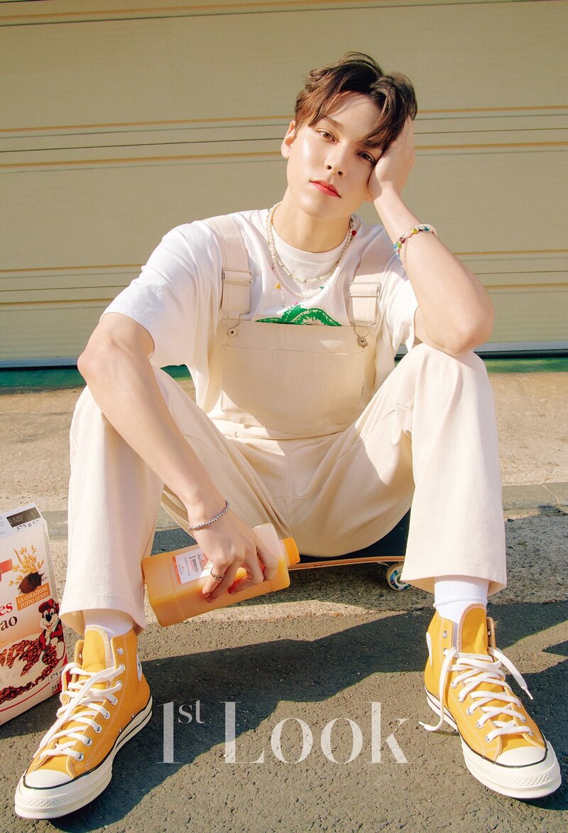 SVT VERNON for 1ST LOOK Magazine x RMK BEAUTY March Issue 2022 documents 3