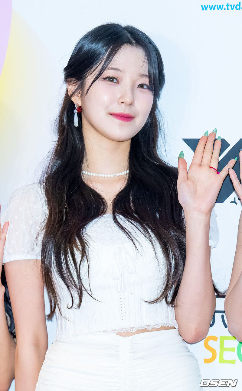 230810 fromis_9 Jiheon at 2023 K Global Heart Dream Awards documents 1