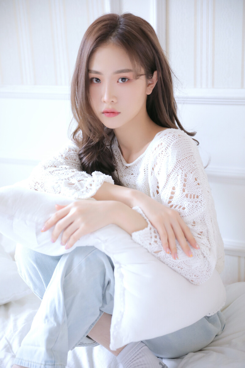 Xu Ziyin 2021 Profile Photos documents 7