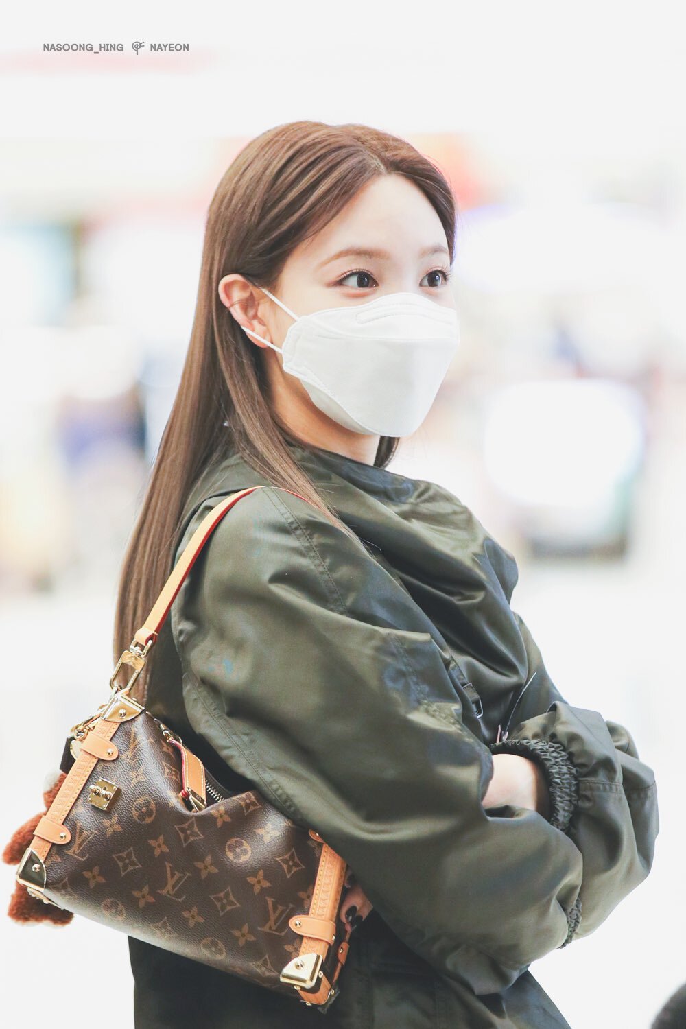 NAYEON STYLE #나연 on X: NAYEON 220930 • GMP Airport Departure to