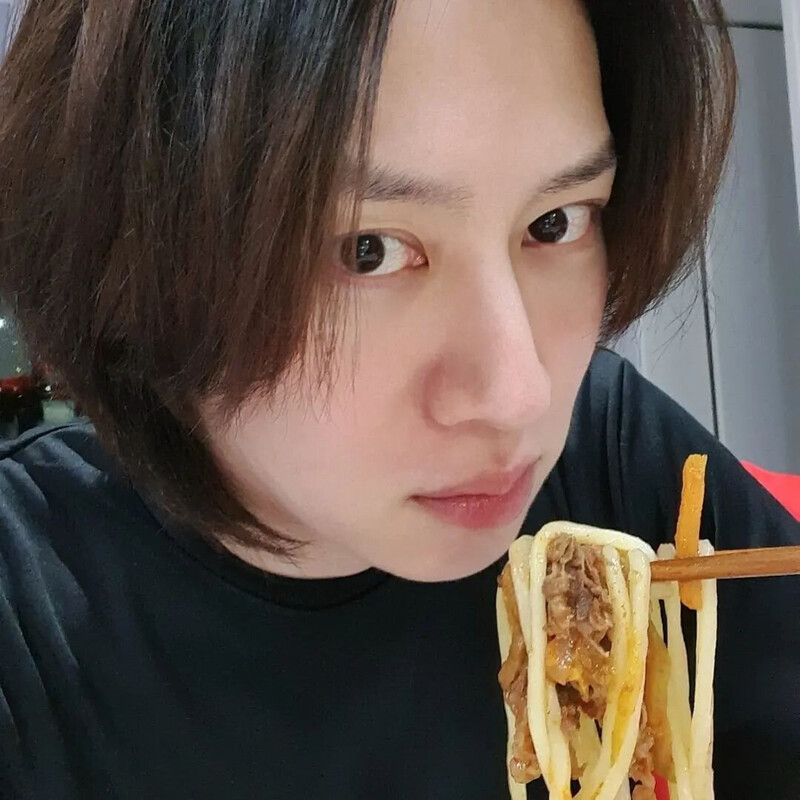 220216 Heechul Instagram Update documents 3