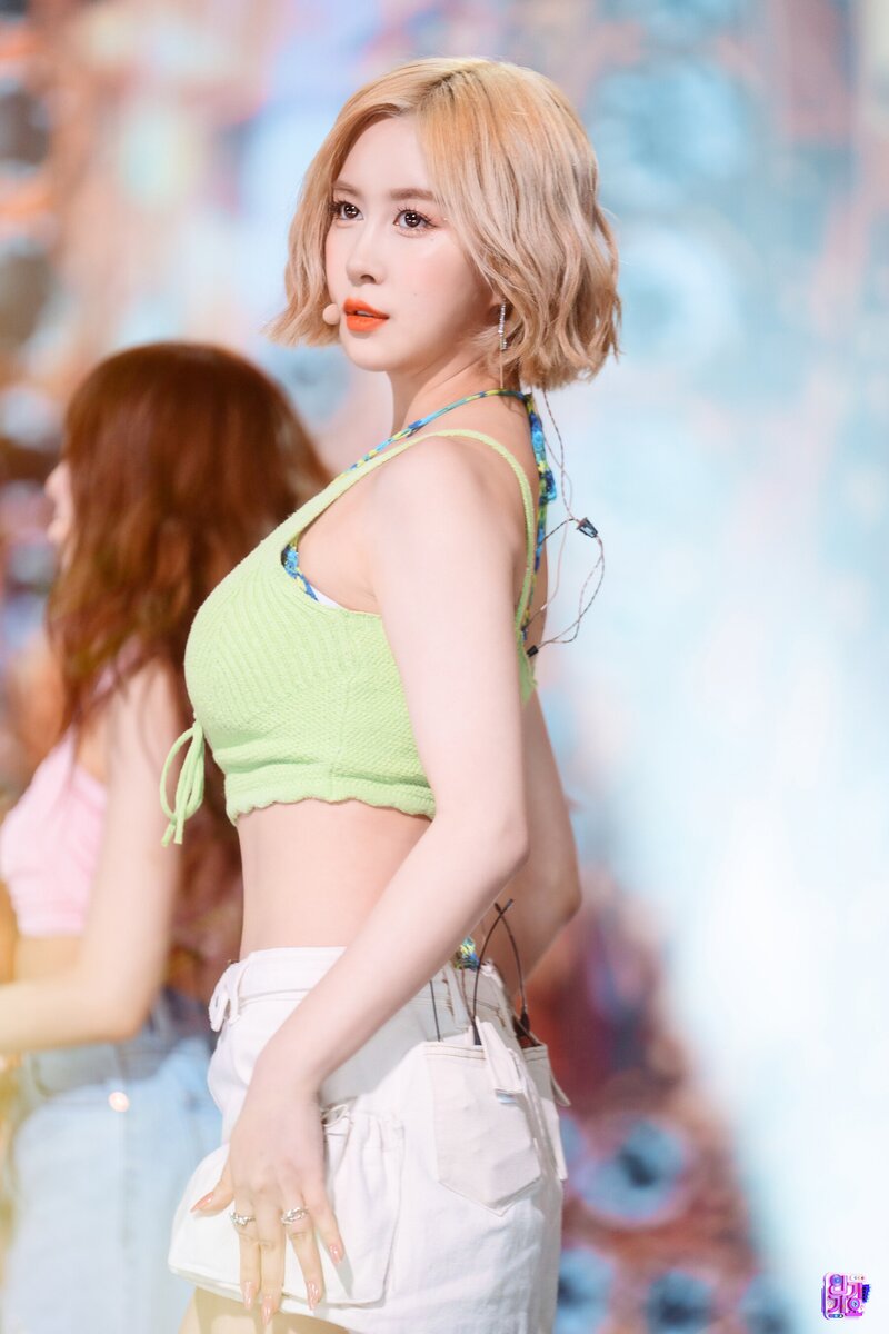 220717 WJSN Dayoung - 'Last Sequence' at Inkigayo documents 1