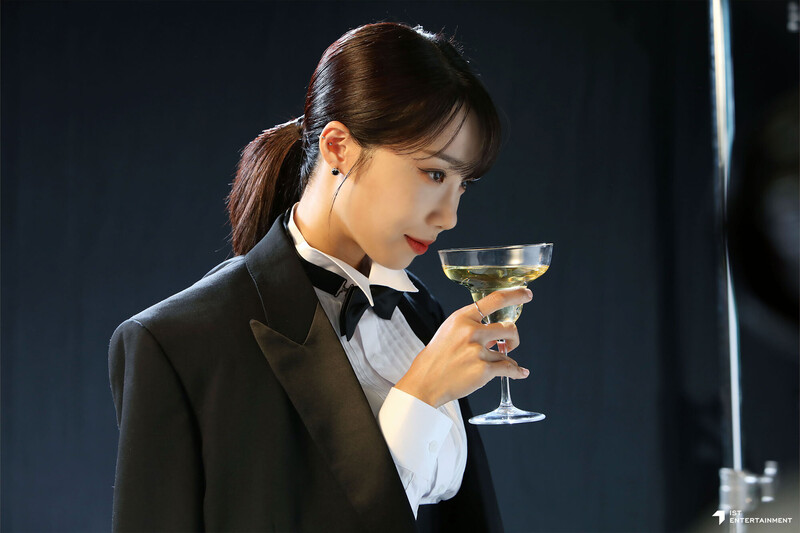 221130 IST Naver post  Apink EUNJI 'Work Later, Drink Now Season 2' poster shoot behind documents 1