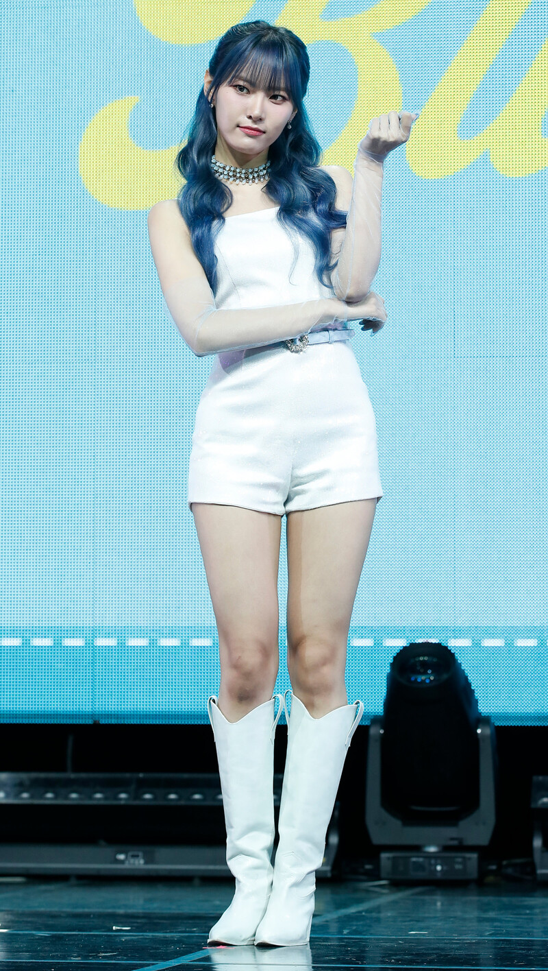 240709 Weeekly Monday - 6th Mini Album 'Bliss' Showcase documents 1