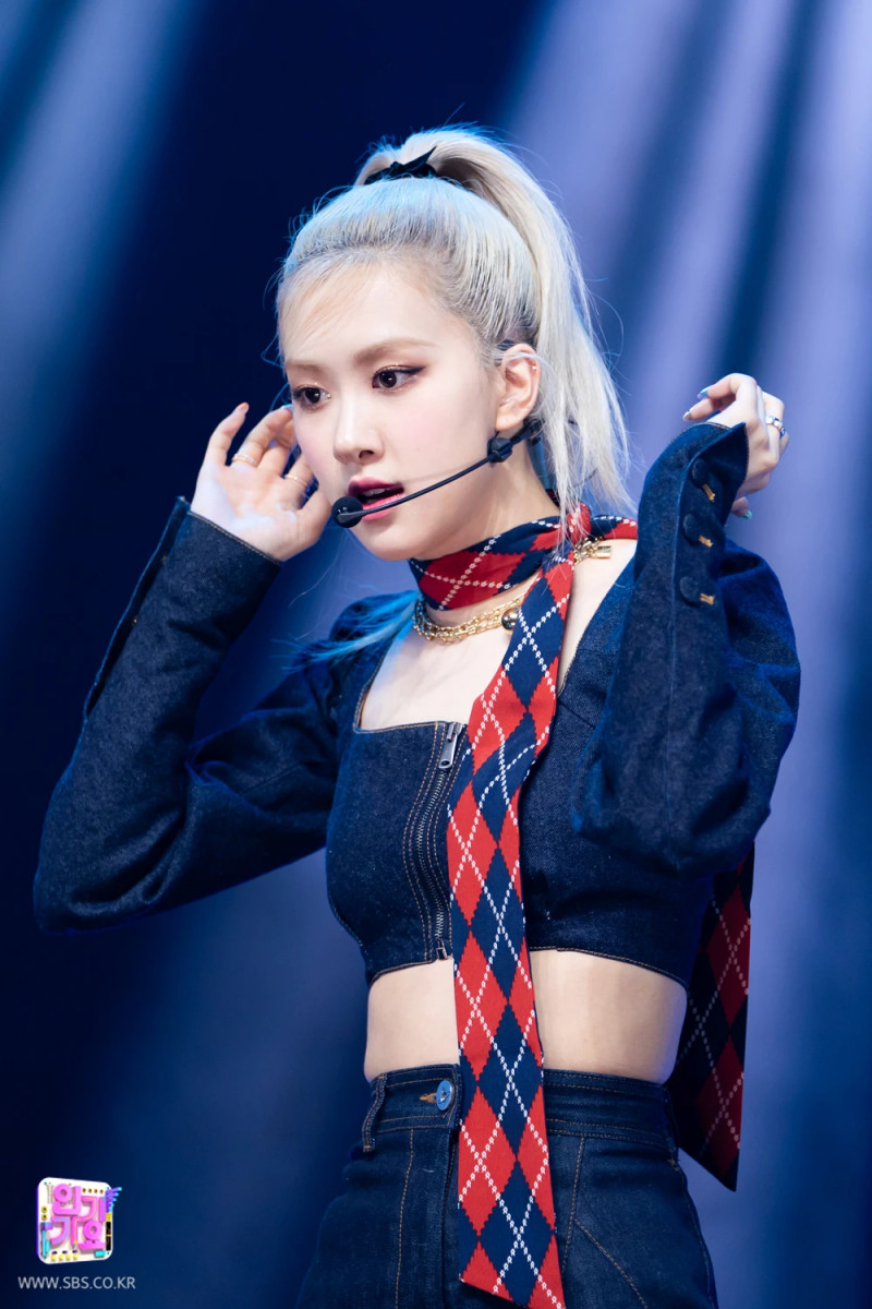 210328 Rosé - 'On The Ground' at Inkigayo documents 8