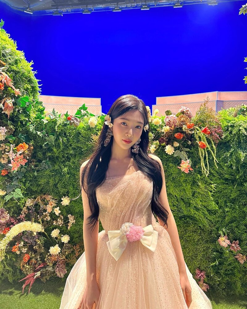 220323 Red Velvet Joy Instagram Update documents 5