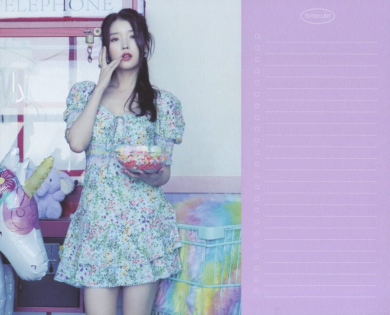 IU 2022 Season's Greetings (Scans) documents 5