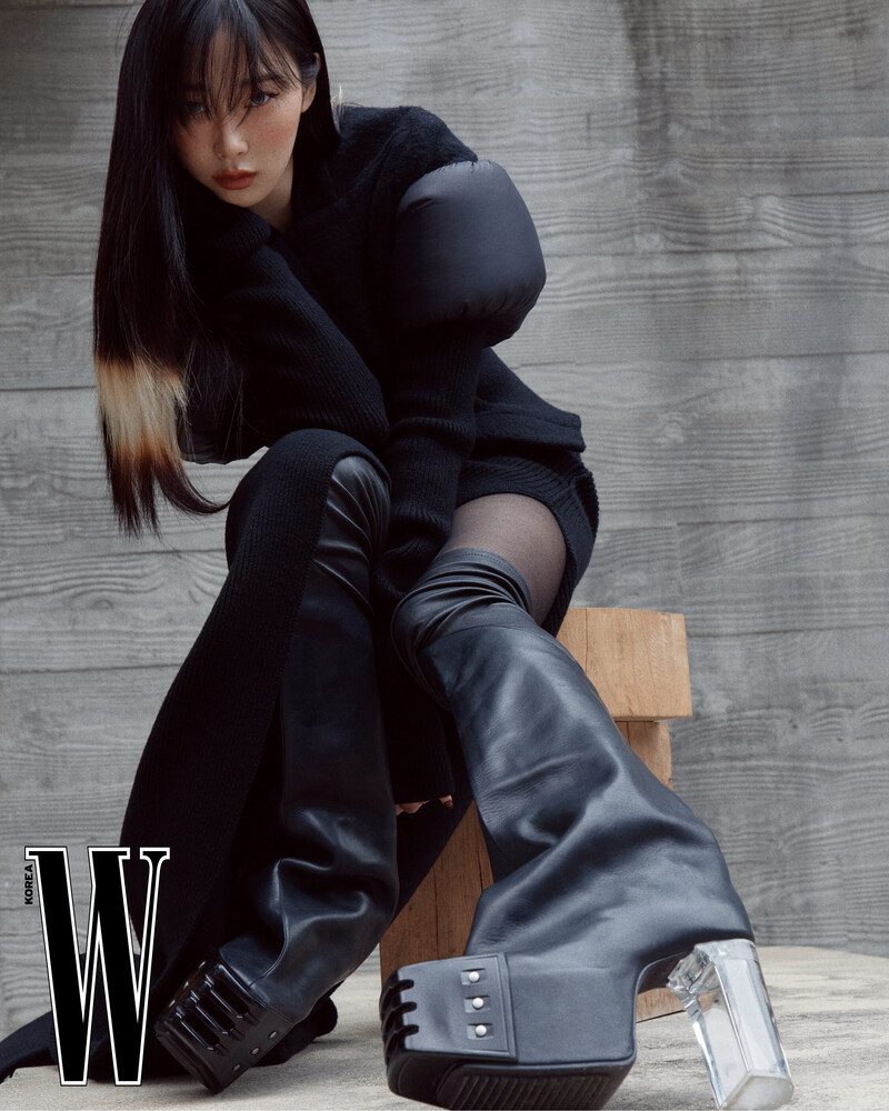 aespa Giselle for W Korea November 2023 Issue documents 5