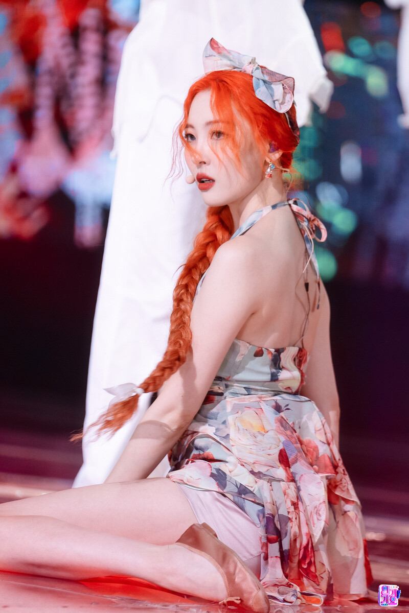 220710 Sunmi - Heart Burn at SBS Inkigayo documents 19