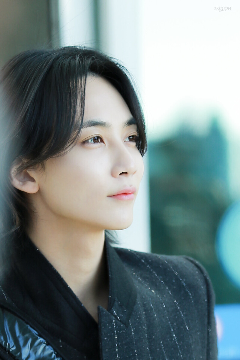 230116 SEVENTEEN Jeonghan - ICN documents 7