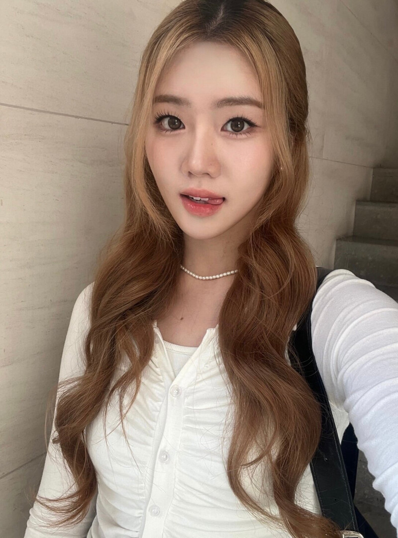 240422 GEENIUS Twitter Update - Zoe documents 2