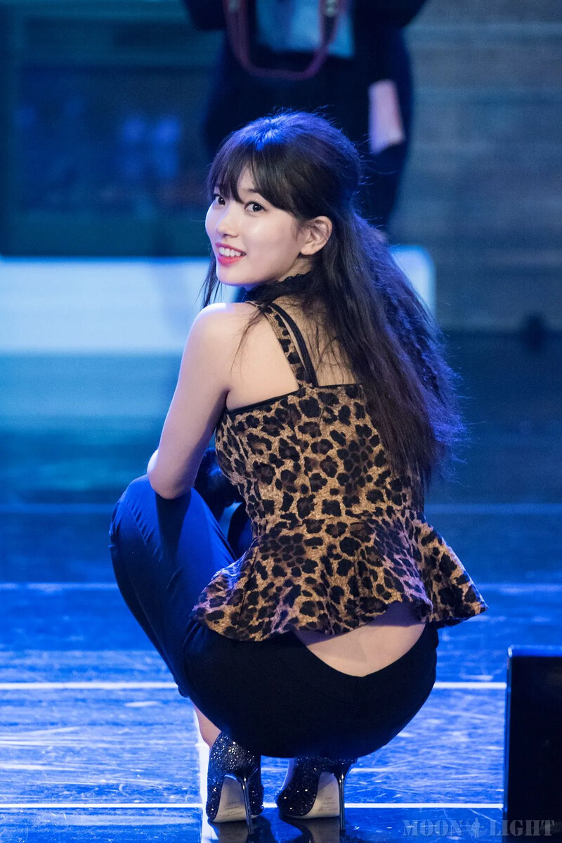 Suzy577.jpg