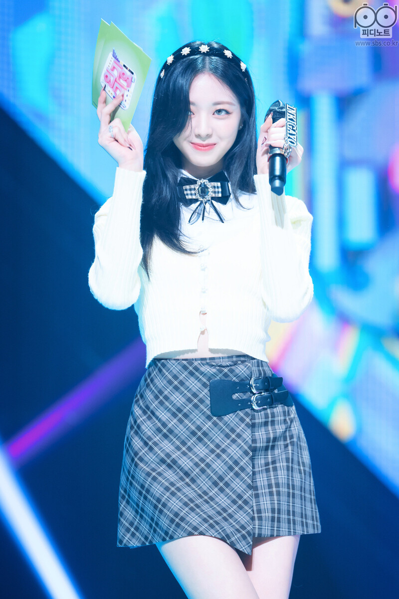 211010 ITZY - #1 Encore Stage at Inkigayo documents 4