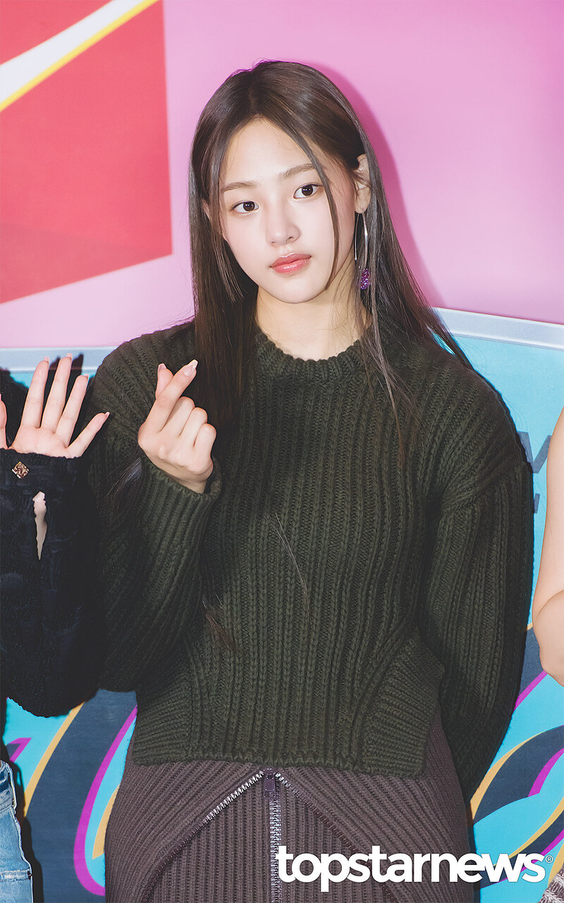 221021 MINJI- Coca Cola Pop-Up Event documents 1