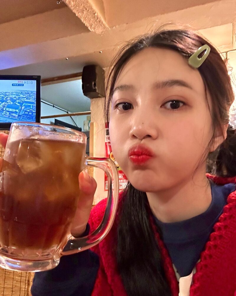 240217 Red Velvet Joy Instagram Update documents 8