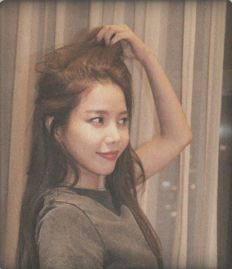 MAMAMOO 1st Single Album 'ACT 1, SCENE 1' [SCANS] documents 3