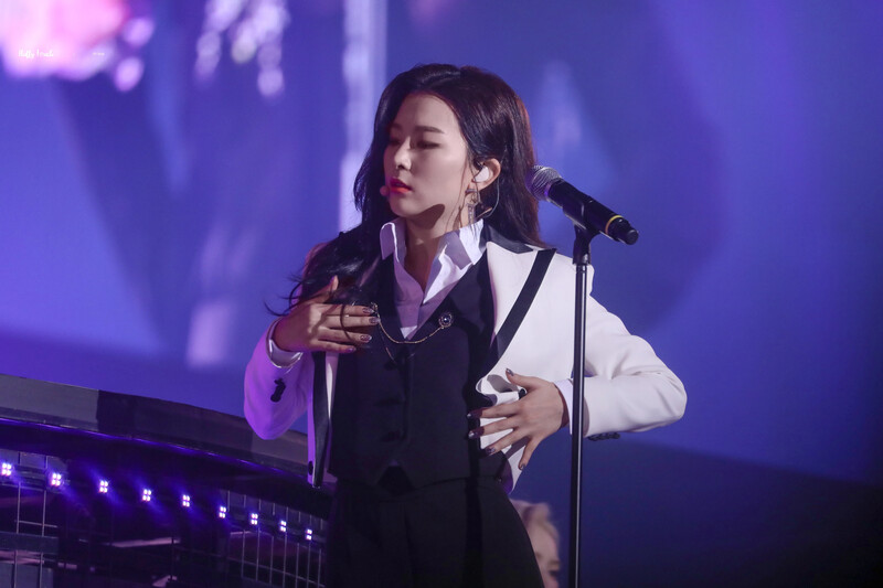 191123-24 La Rouge Day 1 & 2 - Red Velvet Seulgi documents 6