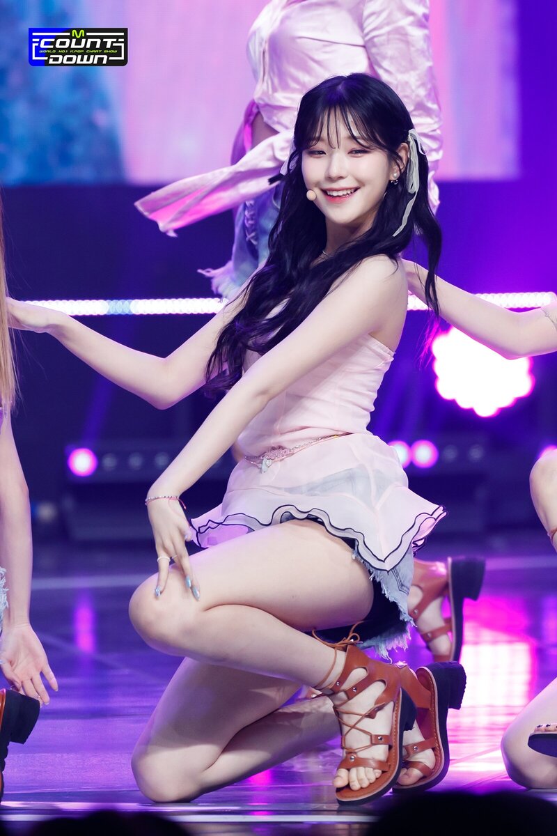 220707 fromis_9 'Stay This Way' at M Countdown documents 9