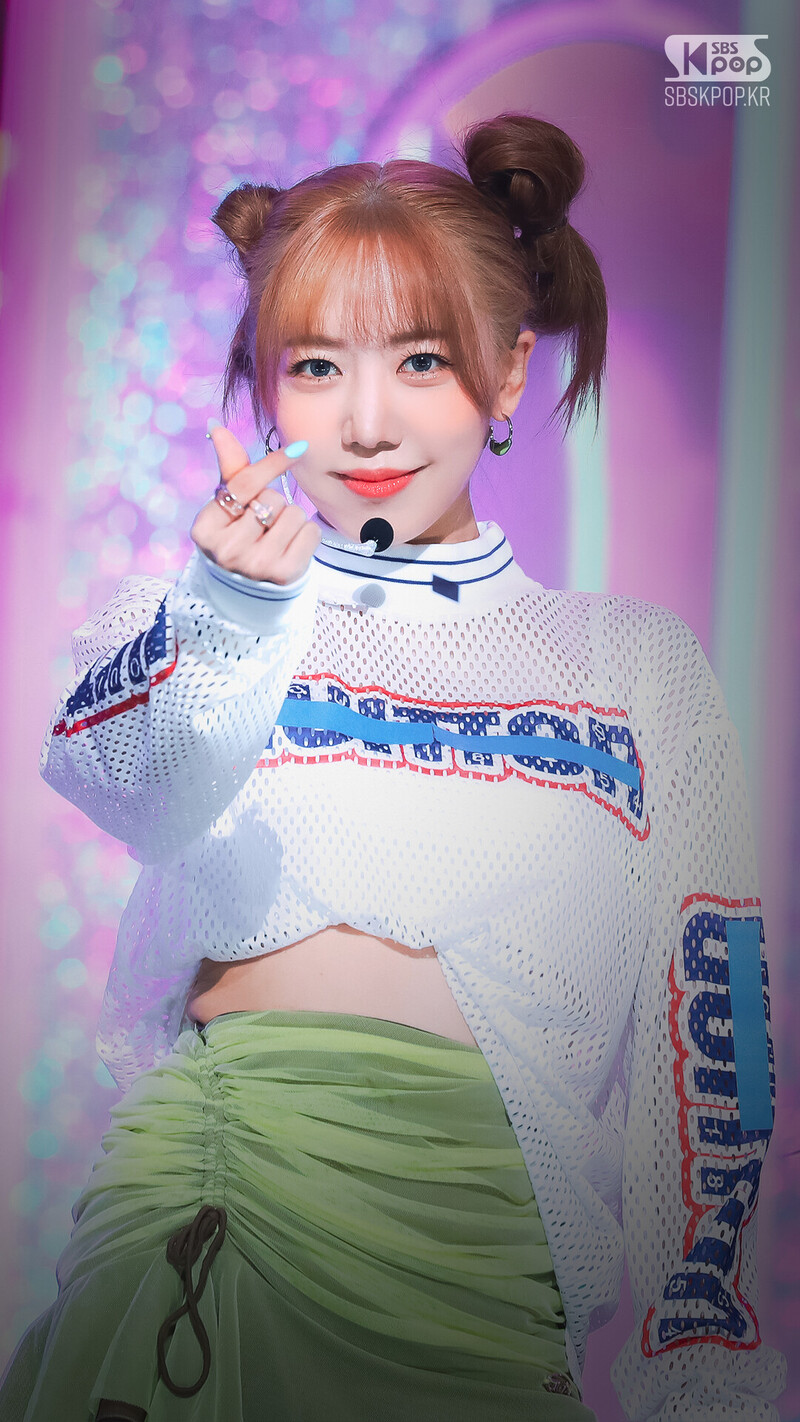 230409 Apink - 'D N D' at Inkigayo documents 9