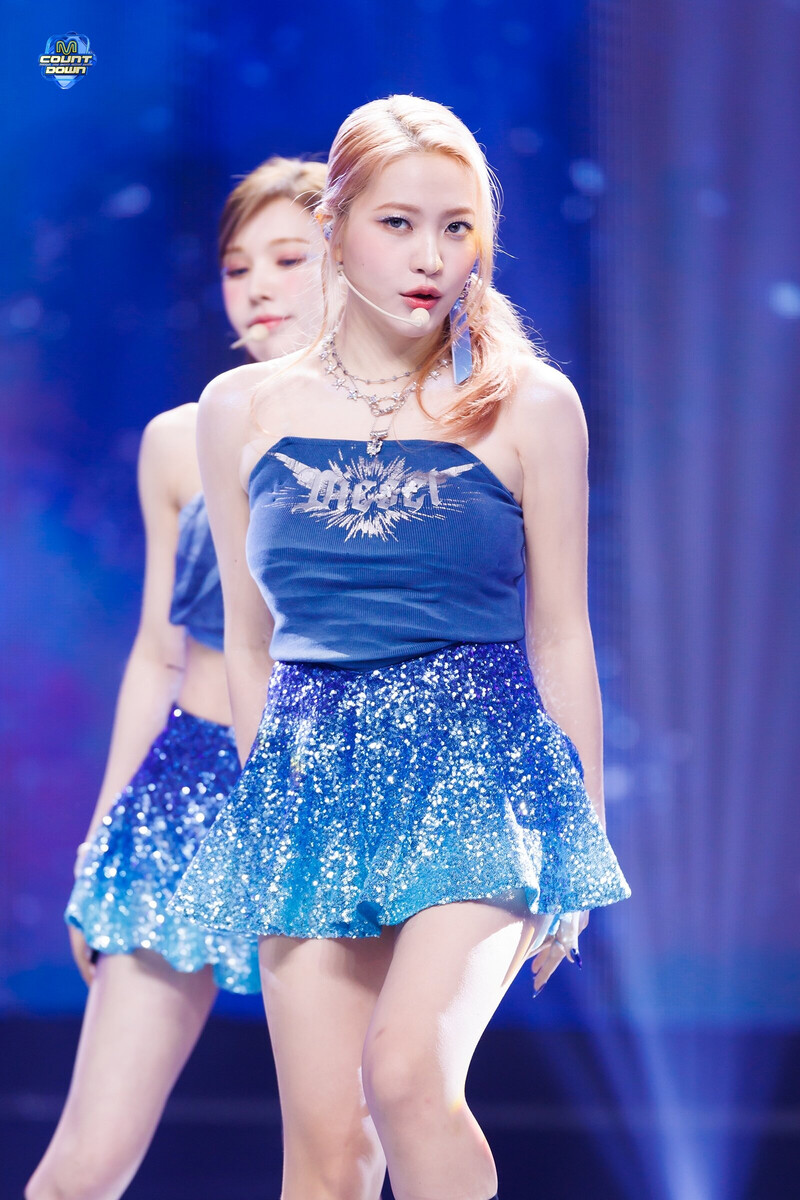 240704 RED VELVET Yeri - 'Cosmic' at M Countdown documents 5