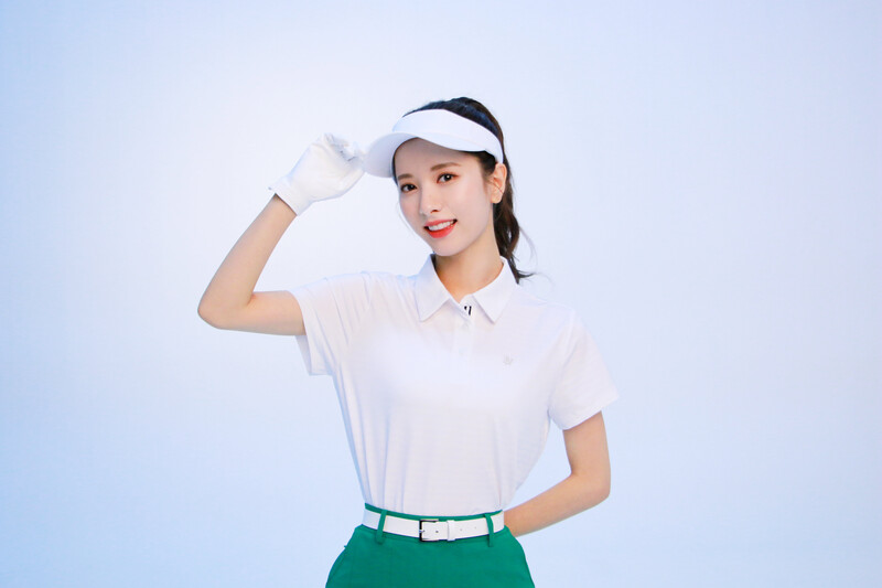 210703 Starship Naver Post - WJSN's Bona Green Car Photoshoot Behind documents 12