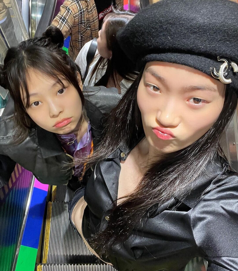 230628 - JENNIE Instagram Update documents 7