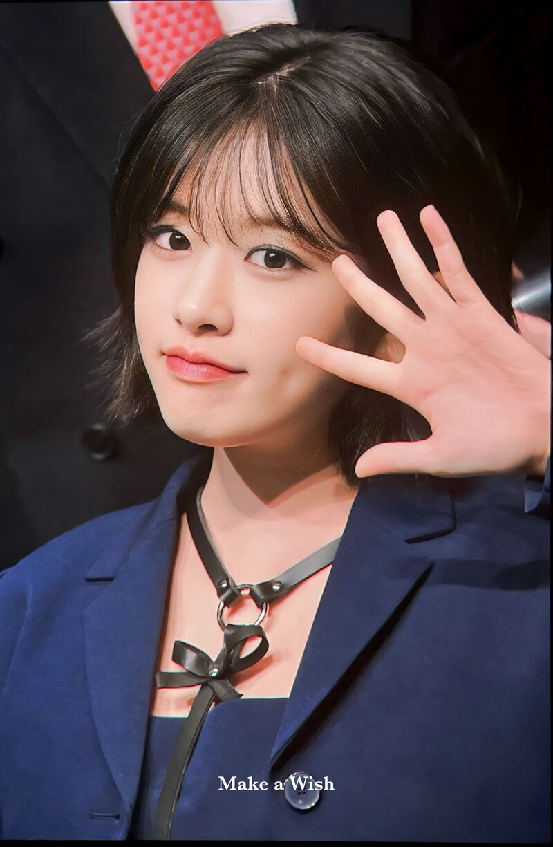 231028 AN YUJIN AT FANSIGN EVENT documents 5