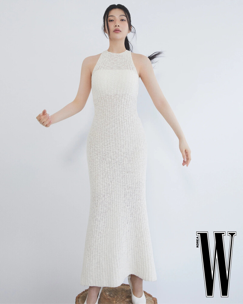 Joy x Tod's for W Korea June 2024 Digital Issue documents 9