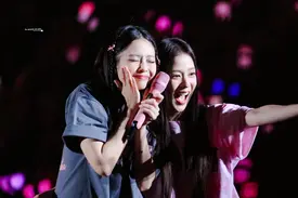 230408 JISOO & JENNIE - 'BORN PINK' Concert in  TOKYO DOME