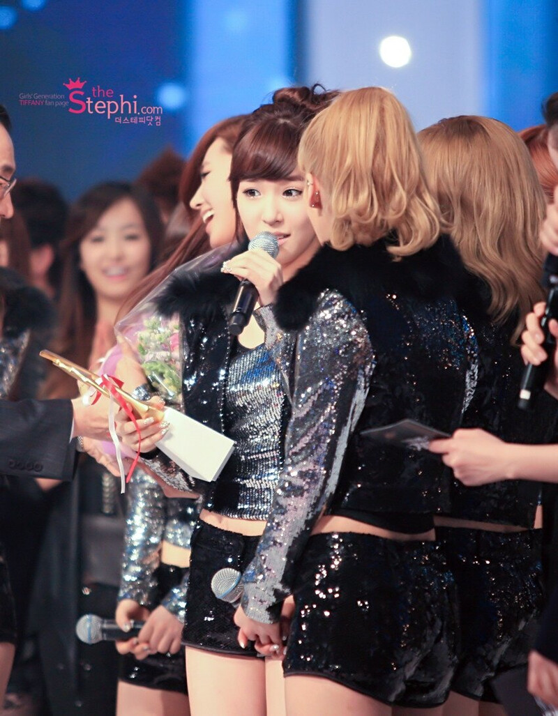 101230 Girls' Generation Tiffany at KBS Gayo Daechukje documents 9