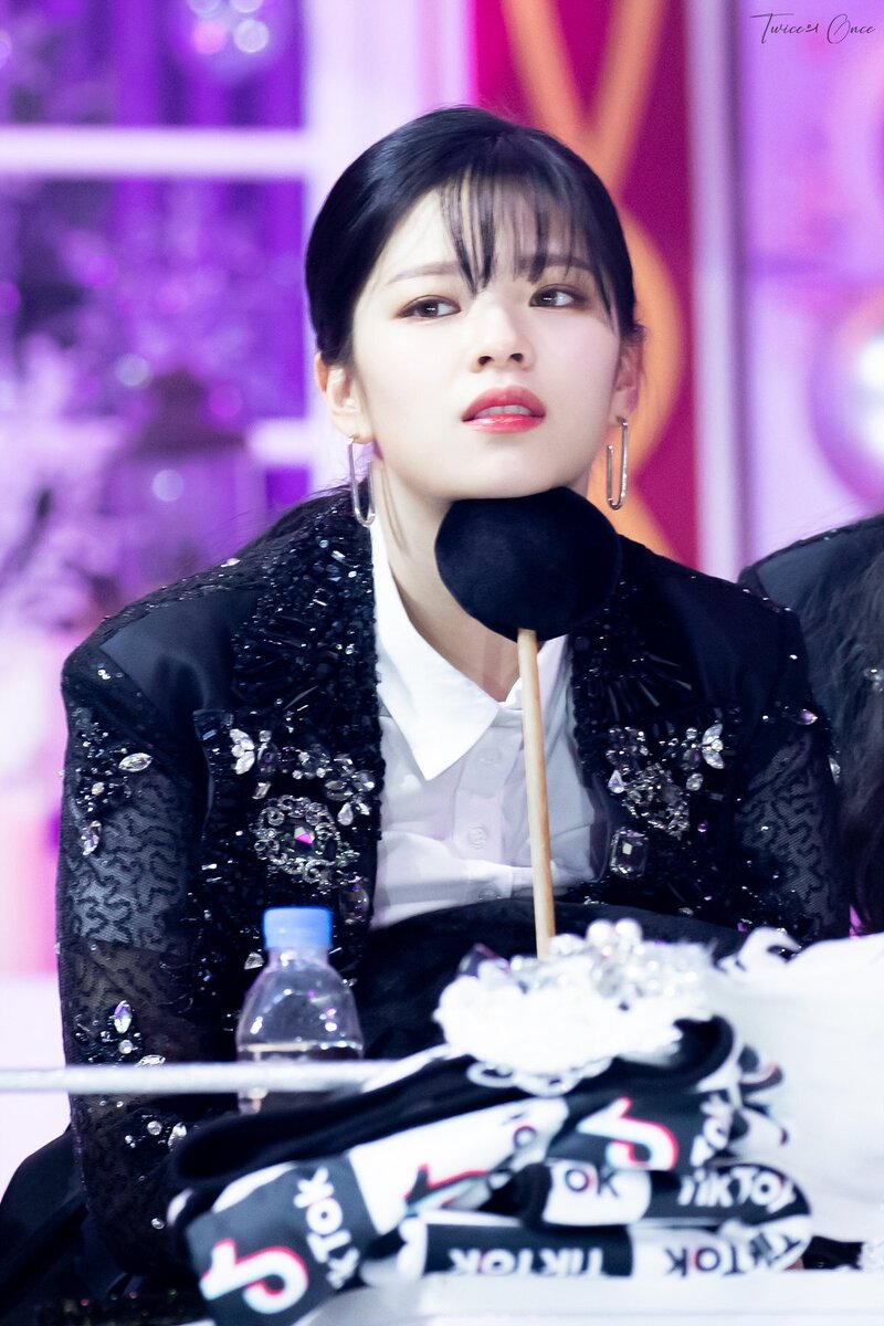 200104 TWICE Jeongyeon - 34th Golden Disc Awards Day 1 documents 3