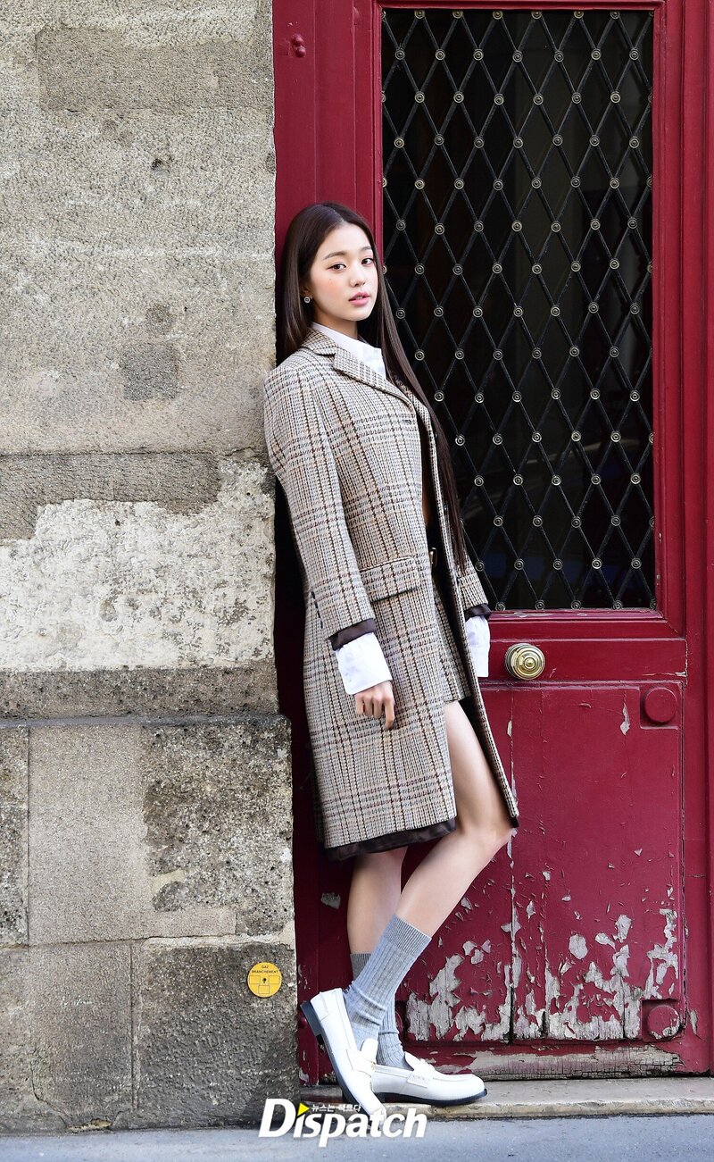 221020 IVE Wonyoung - Paris Photoshoot by Dispatch documents 2