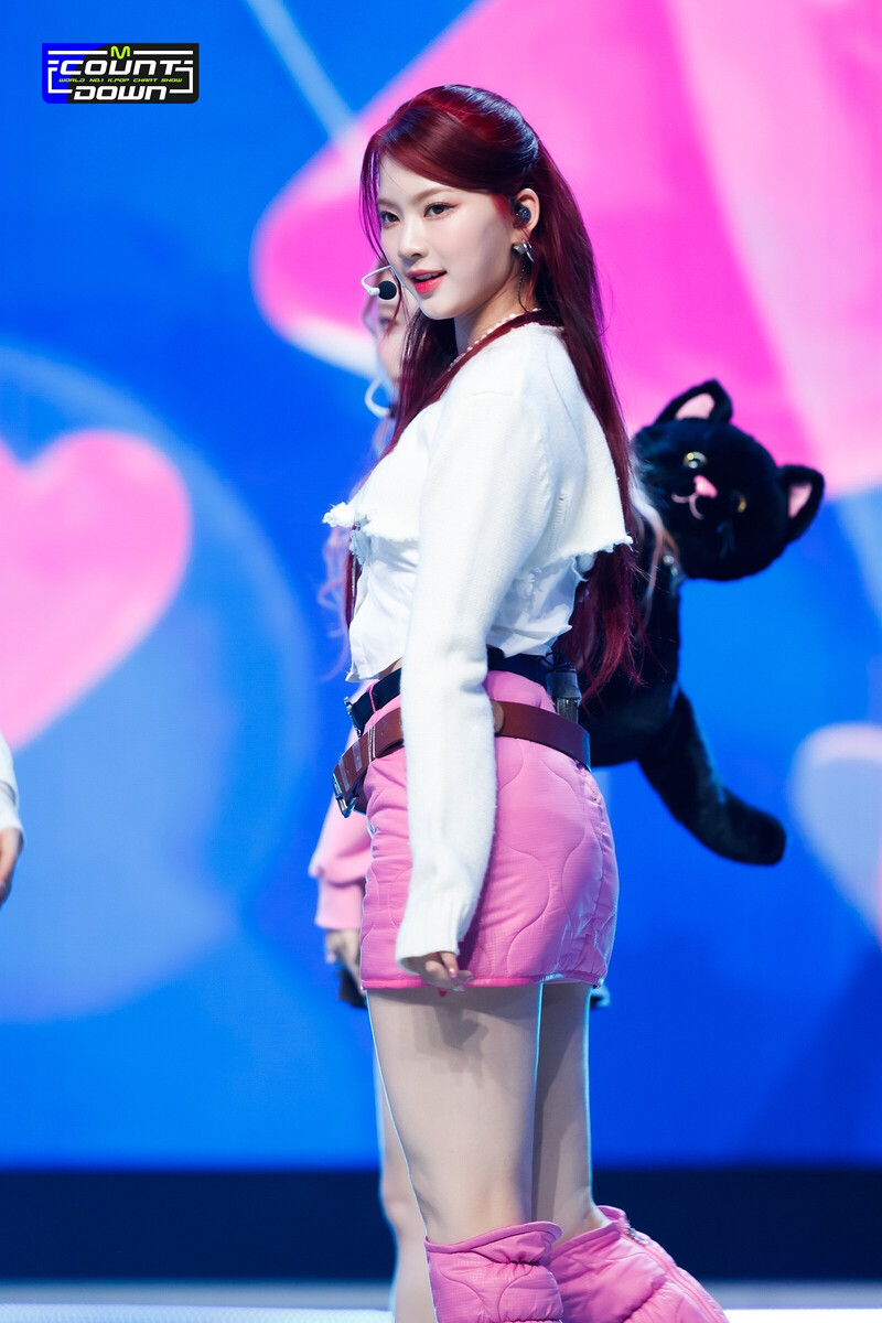 230216 STAYC Isa - 'Poppy' at M COUNTDOWN documents 4