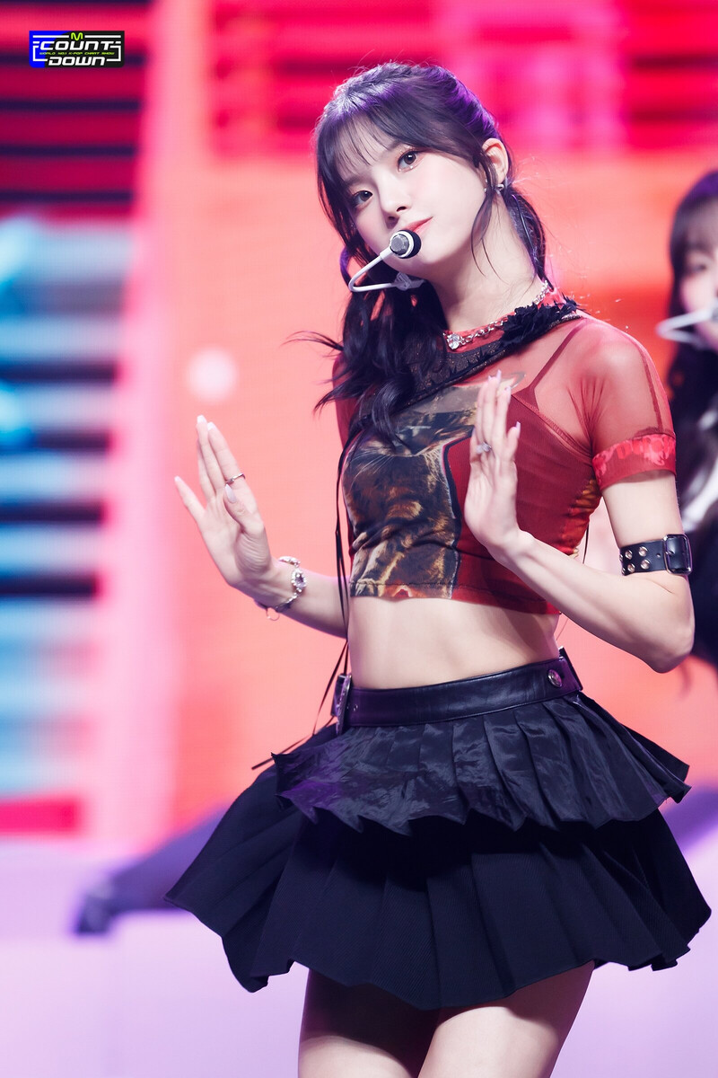 231012 Kep1er Yujin - 'Galileo' at M COUNTDOWN documents 8